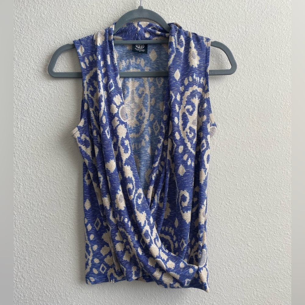 Bobeau Blue Cream Boho Print Draped Wrap Front Sleeveless Top Small